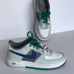 Nike White and Blue Sneakers